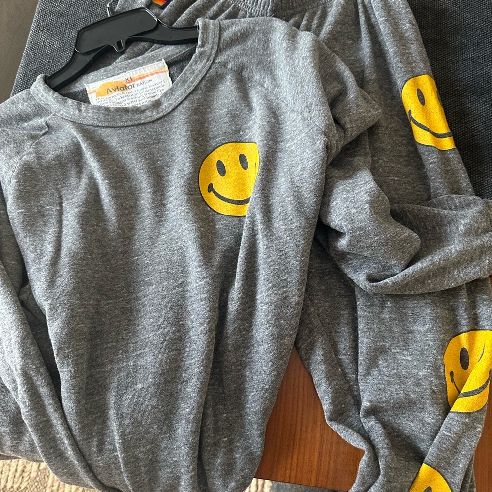 Aviator Nation Gray Set with Yellow Smiley Faces